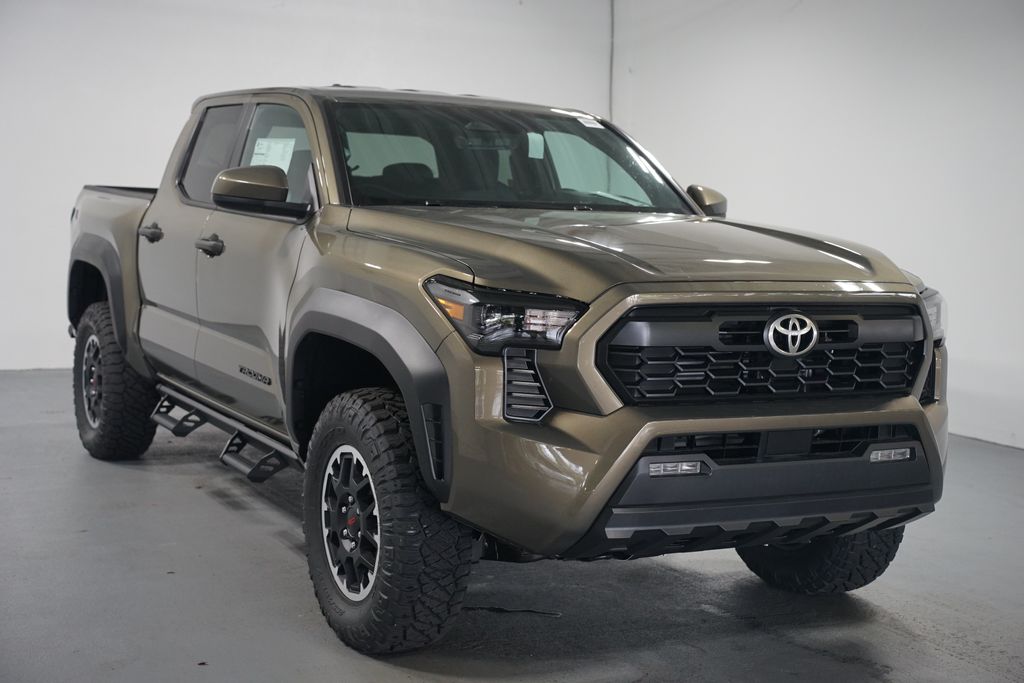 Thumbnail: 2025 Toyota Tacoma - 3