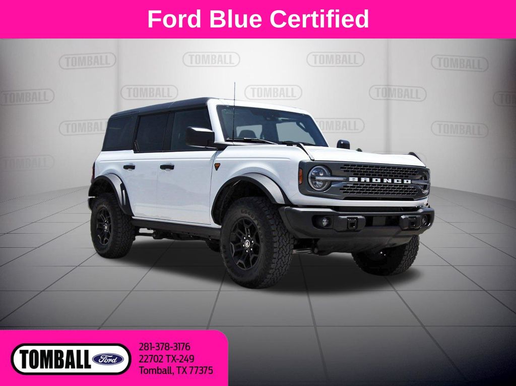 Oxford White 2026 Ford Bronco SUV / Crossover Four-Wheel Drive Automatic