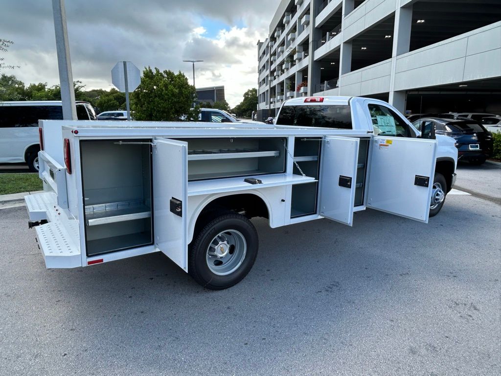 New 2025 Summit White Chevrolet Work Truck image 20