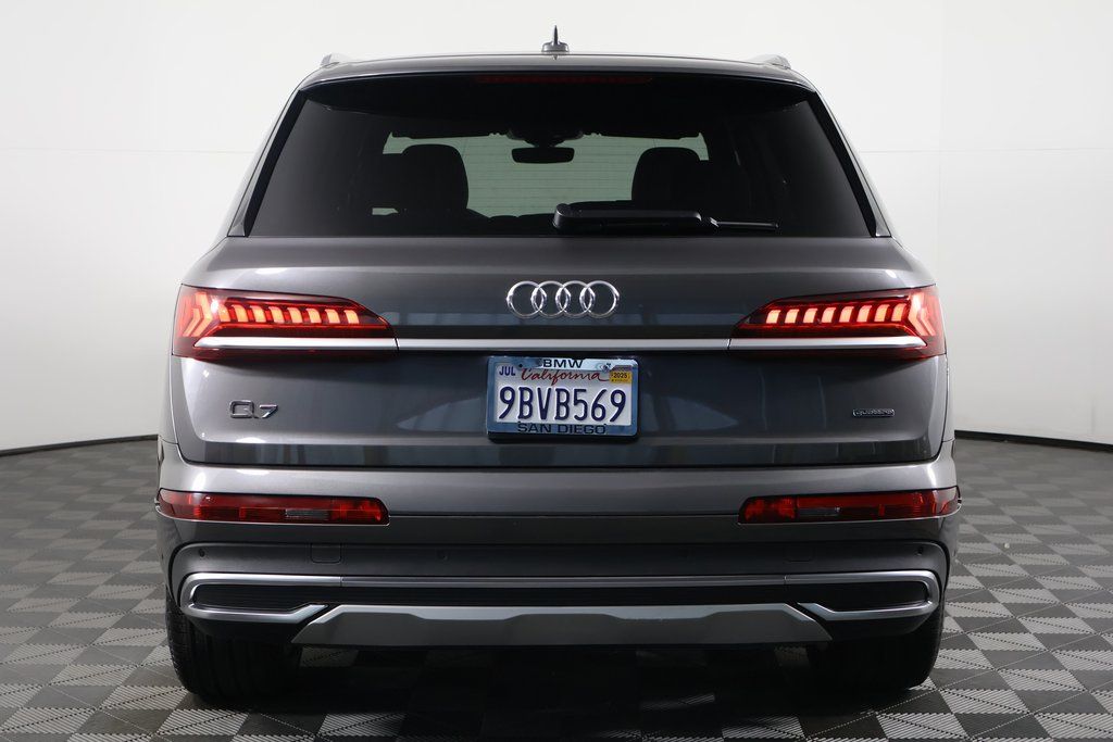 2022 Audi Q7 Premium 5