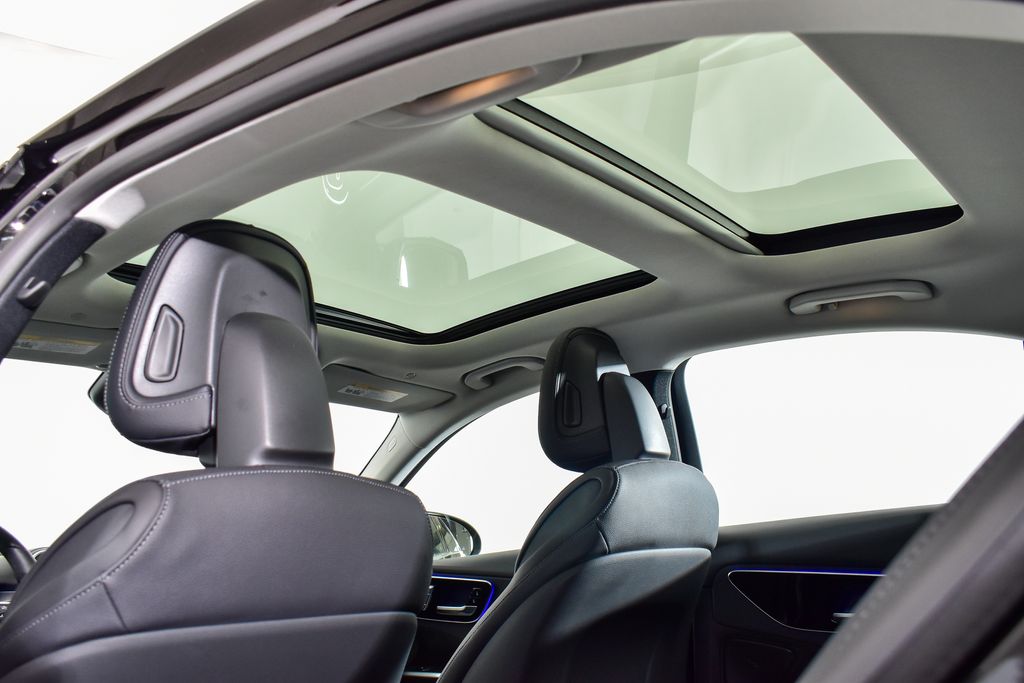 Thumbnail: 2025 Mercedes-Benz C-Class - 24