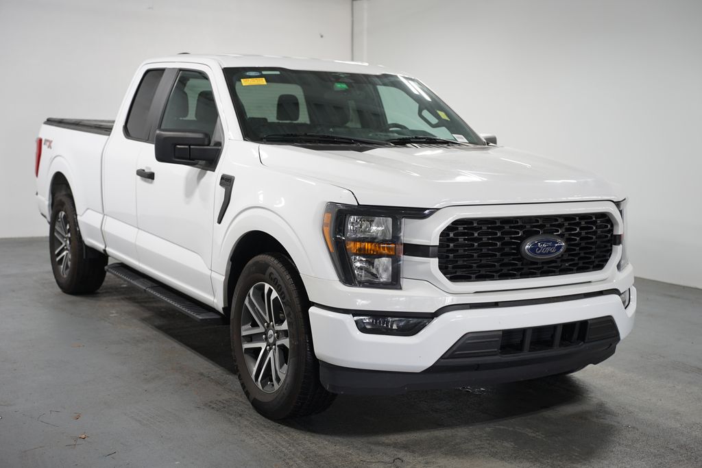 2023 Ford F-150 XL 3