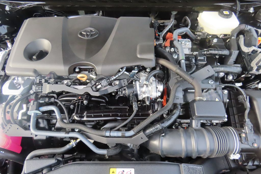 Thumbnail: 2025 Toyota Camry - 25