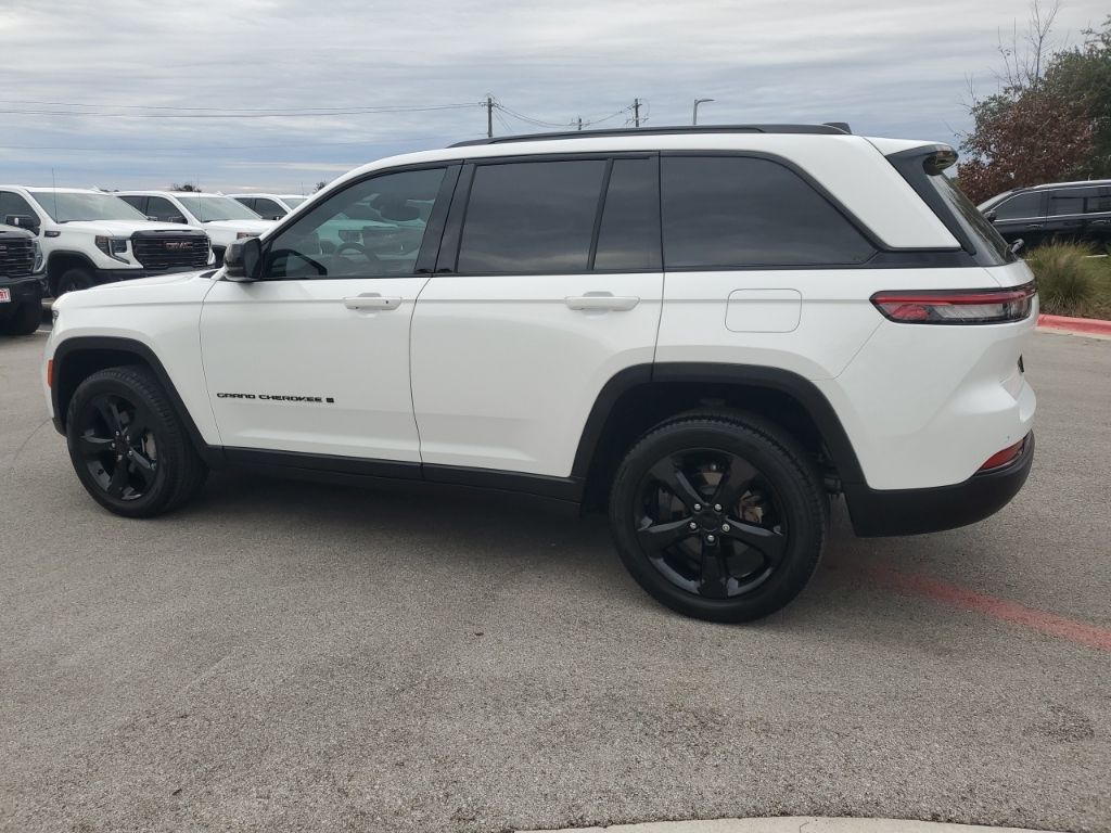 Used Car 2024 Jeep Grand Cherokee  Limited For Sale Under $35,000 In Austin, Texas