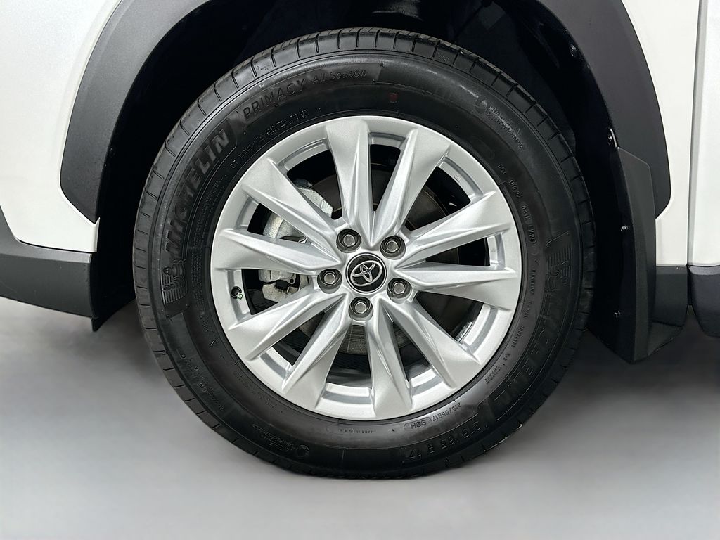 Thumbnail: 2025 Toyota Corolla Cross - 31