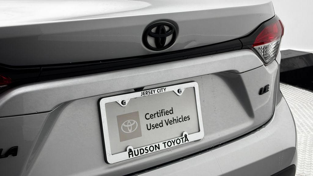 Thumbnail: 2024 Toyota Corolla - 8