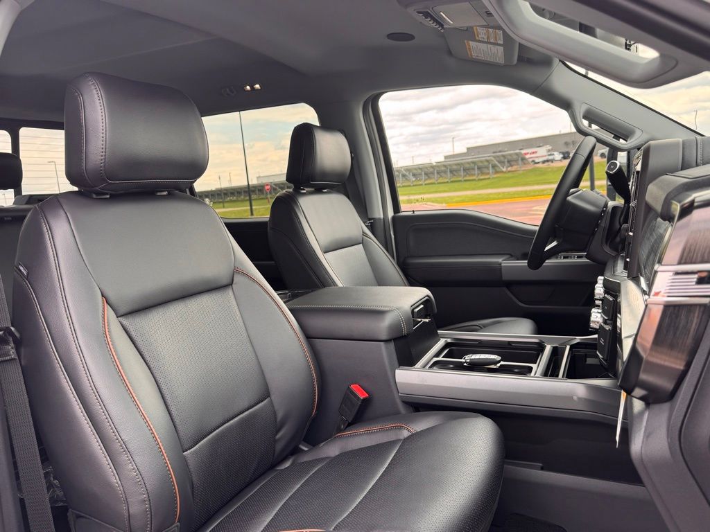 2026 Ford F-350 Super Duty LARIAT