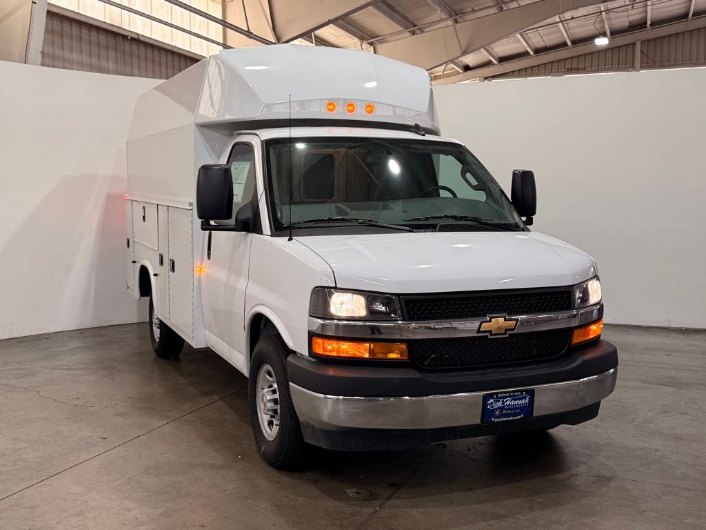 2025 Chevrolet Express 3500 Work Van