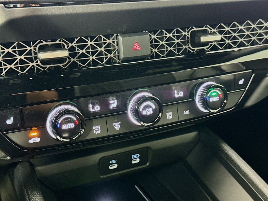 2025 Honda Accord Hybrid Sport-L photo