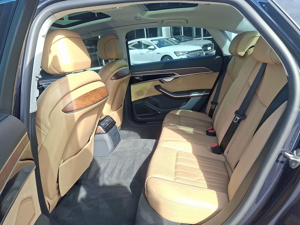 Thumbnail: 2021 Audi A8 - 10