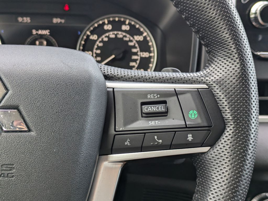 Used 2023 Mitsubishi Outlander SUV
