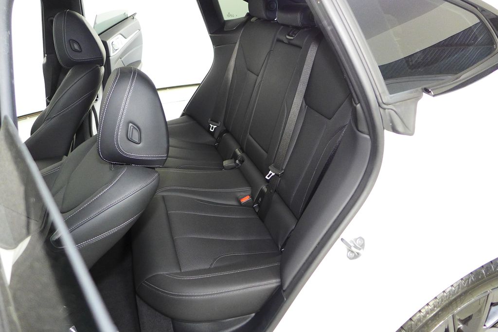 Thumbnail: 2023 BMW i4 - 21