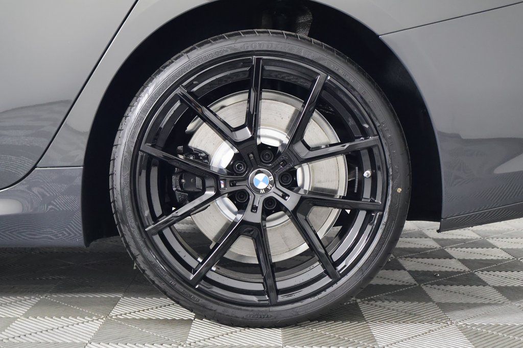 Thumbnail: 2026 BMW 8 Series - 10