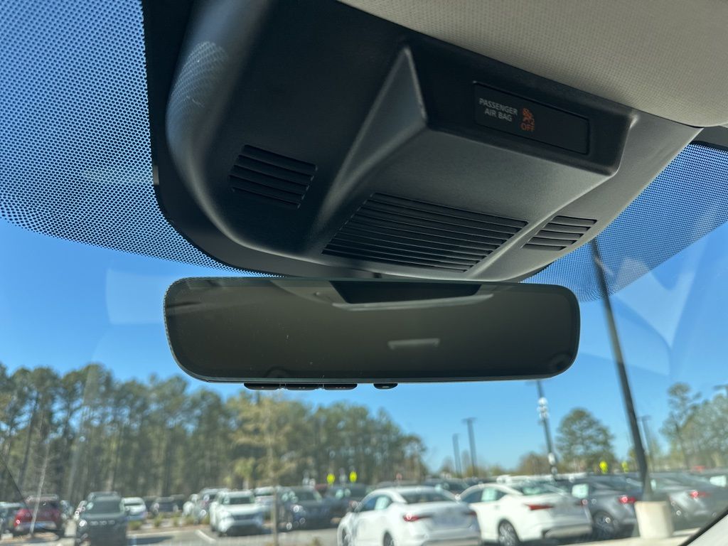 2024 Everest White Pearl Nissan Rogue SL FWD SUV