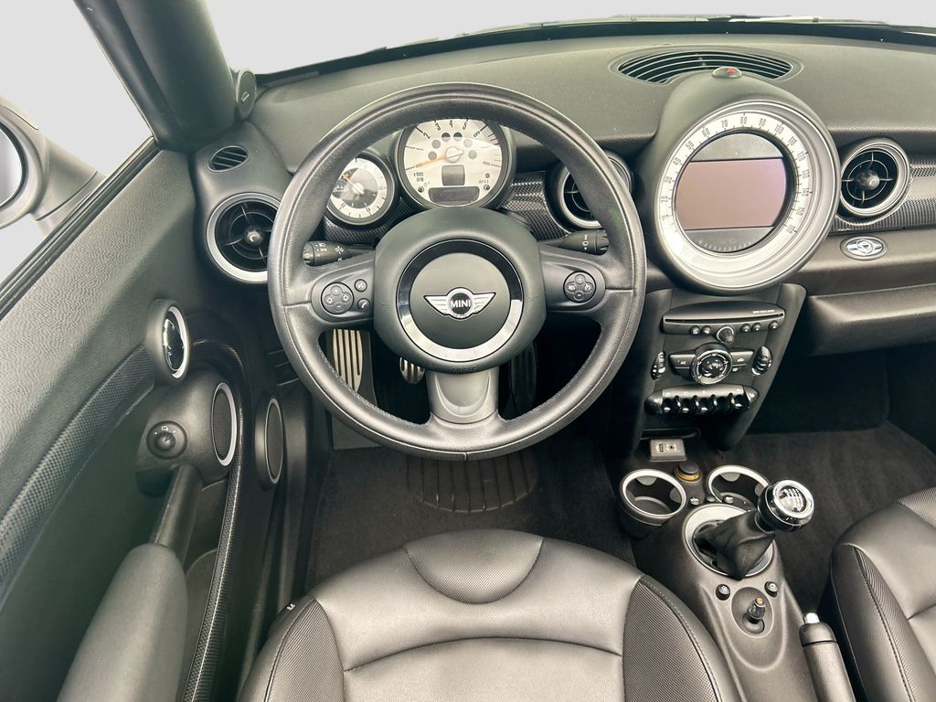 Thumbnail: 2014 MINI Cooper - 10