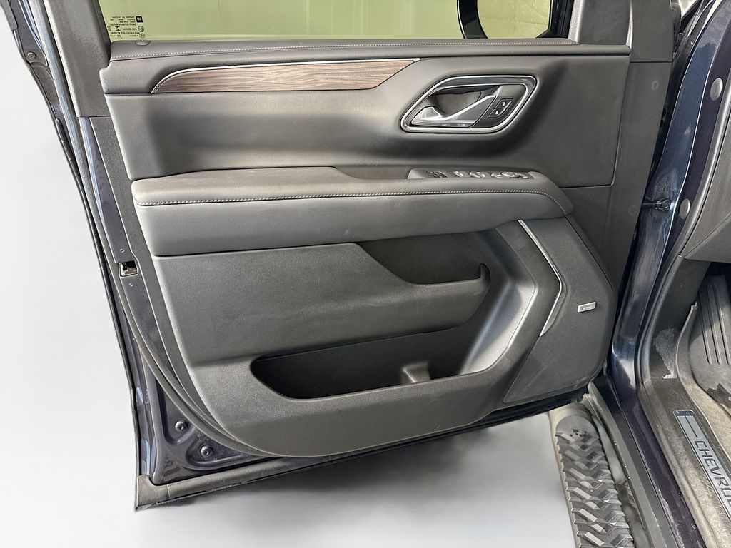 Thumbnail: 2023 Chevrolet Tahoe - 25