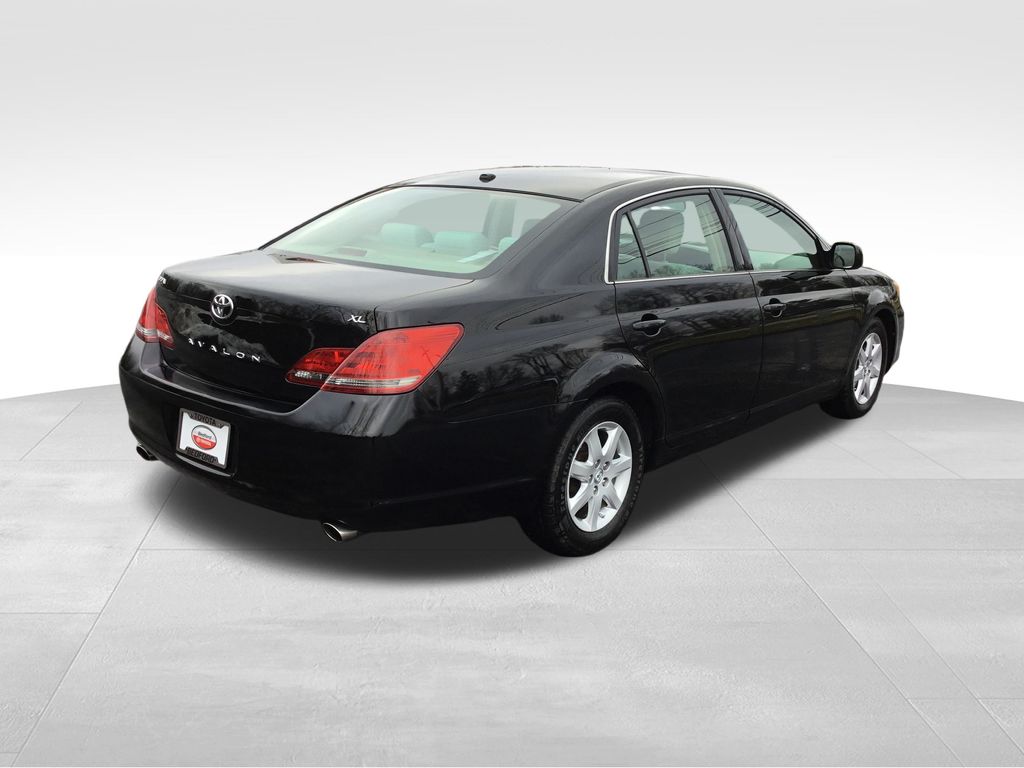 Thumbnail: 2009 Toyota Avalon - 5