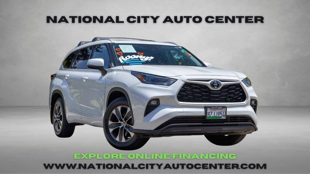 Used 2022 Toyota Highlander XLE 4D Sport Utility