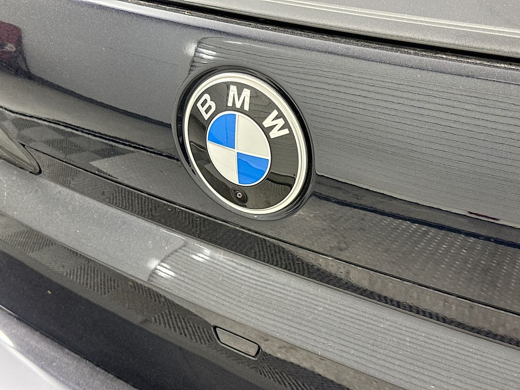Thumbnail: 2025 BMW 7 Series - 22