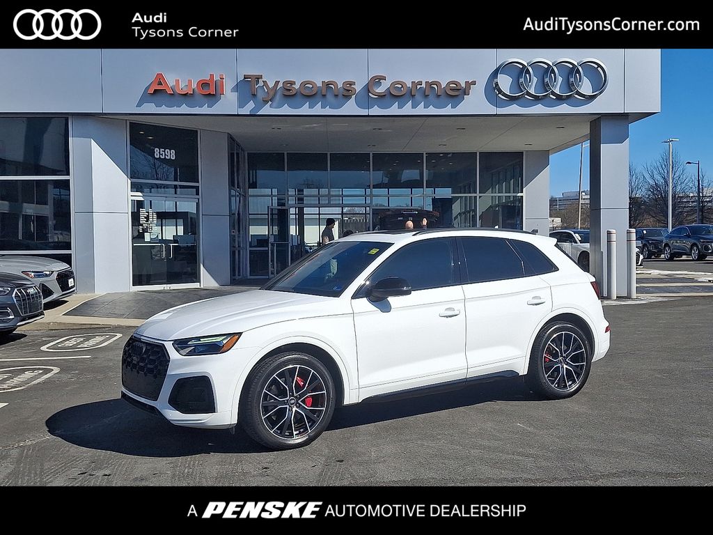 Thumbnail: 2023 Audi SQ5 - 1