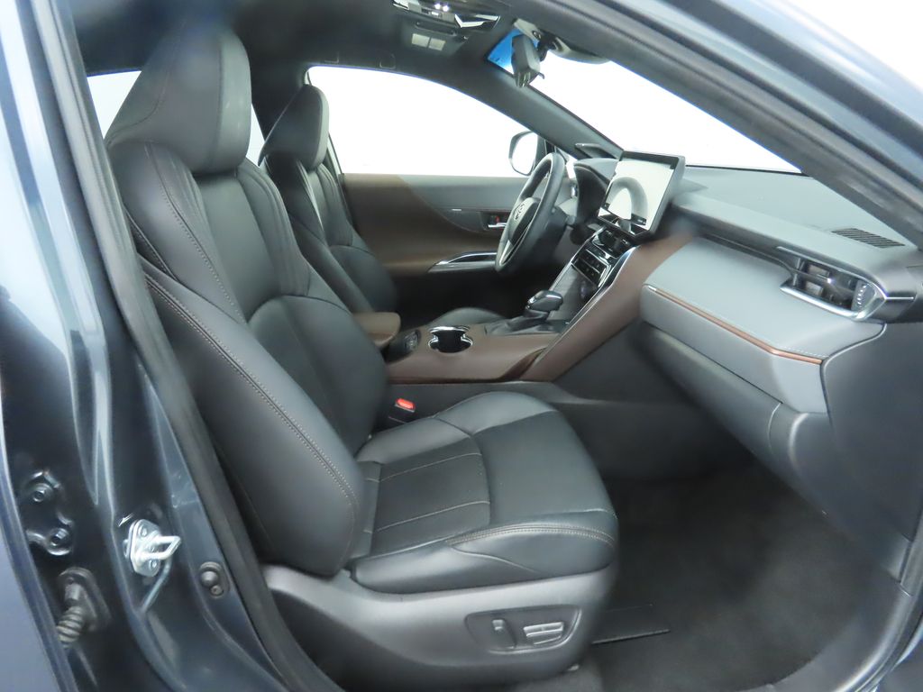 2021 Toyota Venza Limited 21