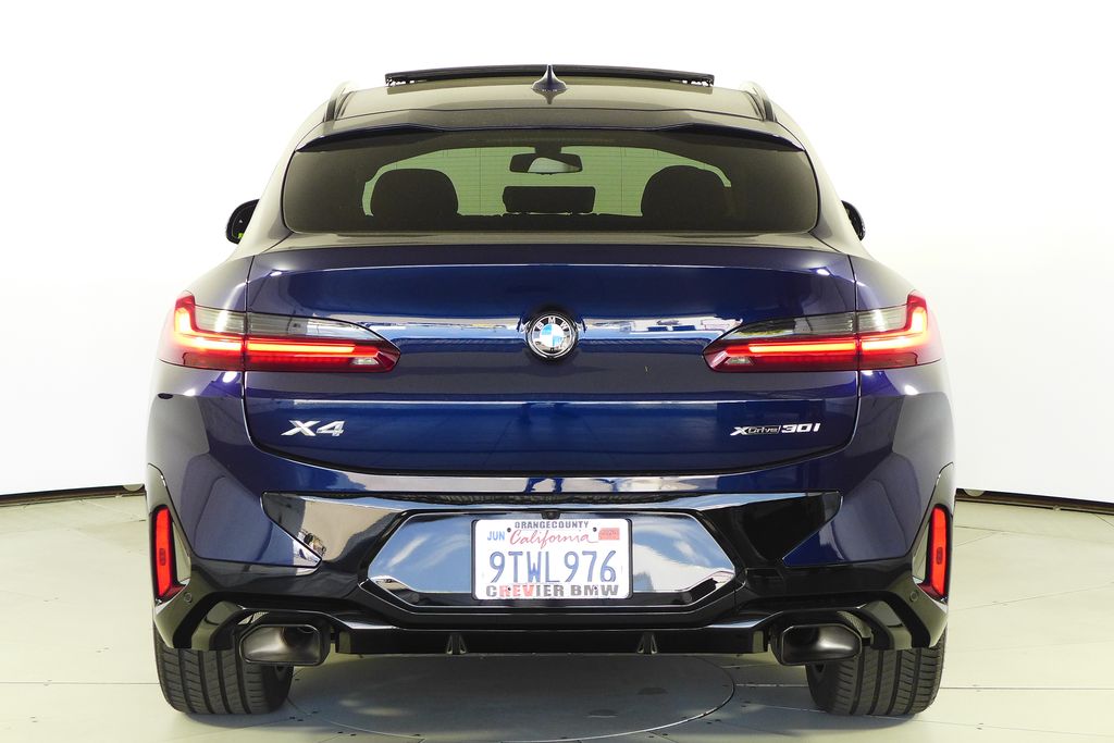 Thumbnail: 2025 BMW X4 - 8