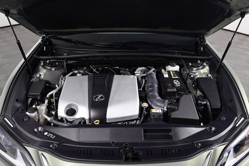 Thumbnail: 2019 Lexus ES - 15