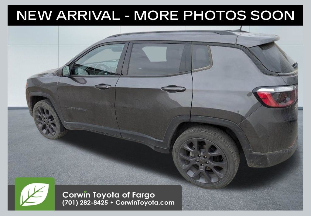 Gray (Granite Crystal Metallic Clearcoat) 2021 Jeep Compass SUV / Crossover Four-Wheel Drive 9-Speed Automatic