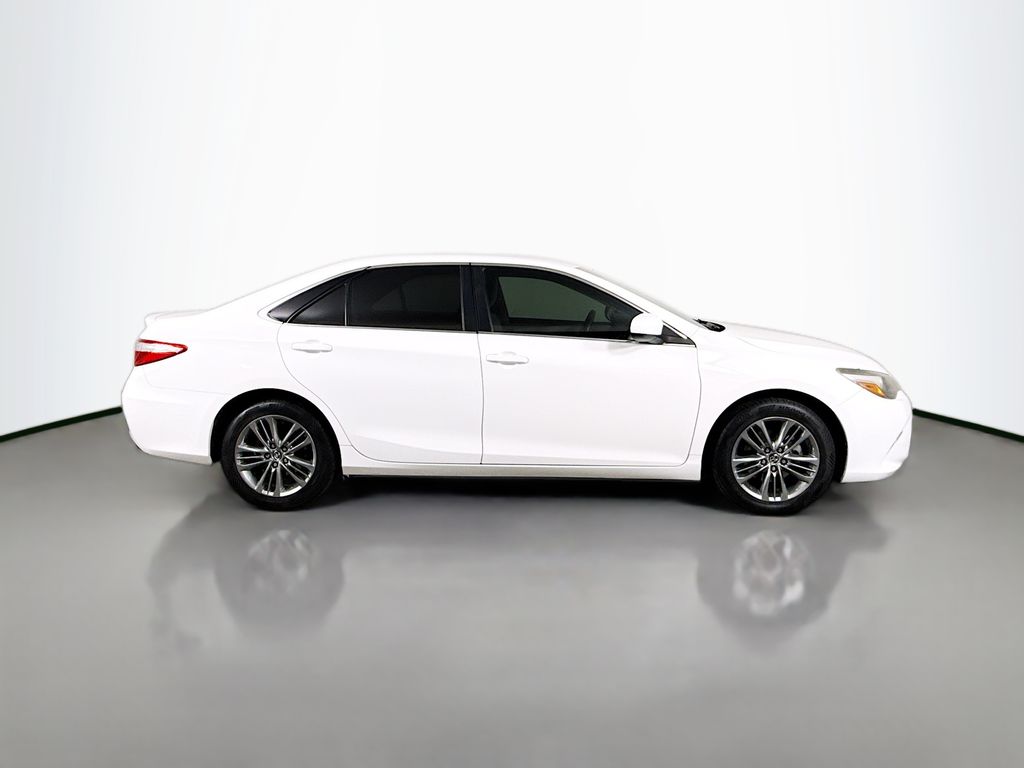 Thumbnail: 2015 Toyota Camry - 4