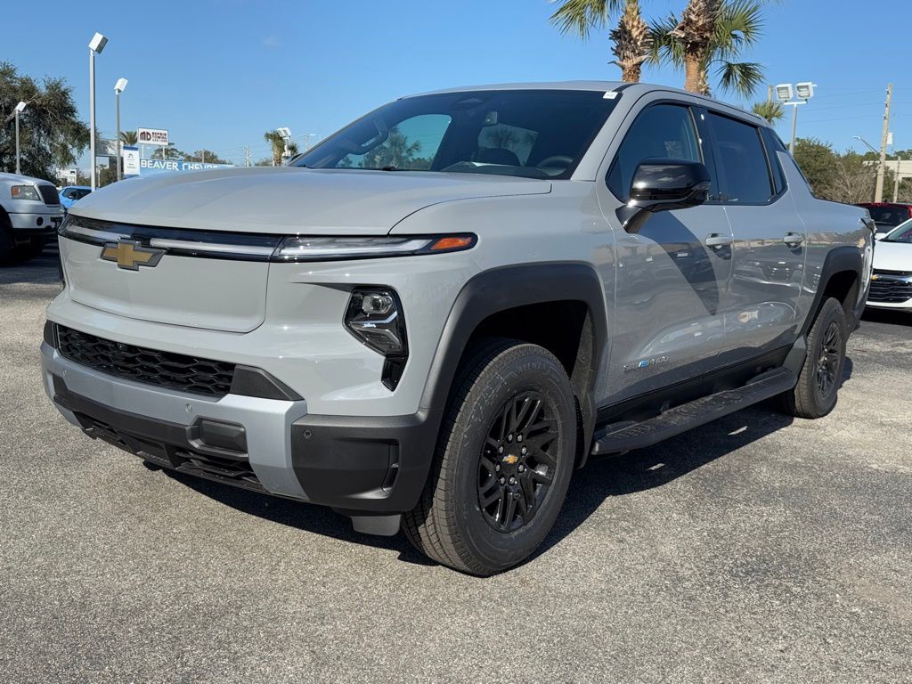 2025 Chevrolet Silverado EV  4