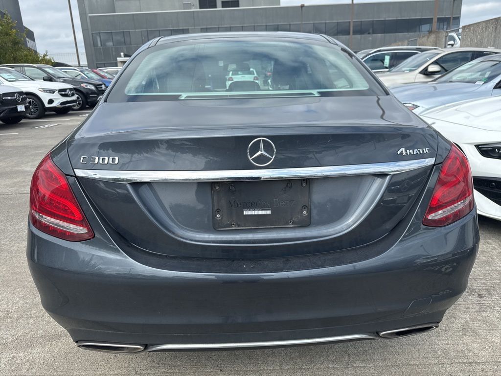 Thumbnail: 2015 Mercedes-Benz C-Class - 4