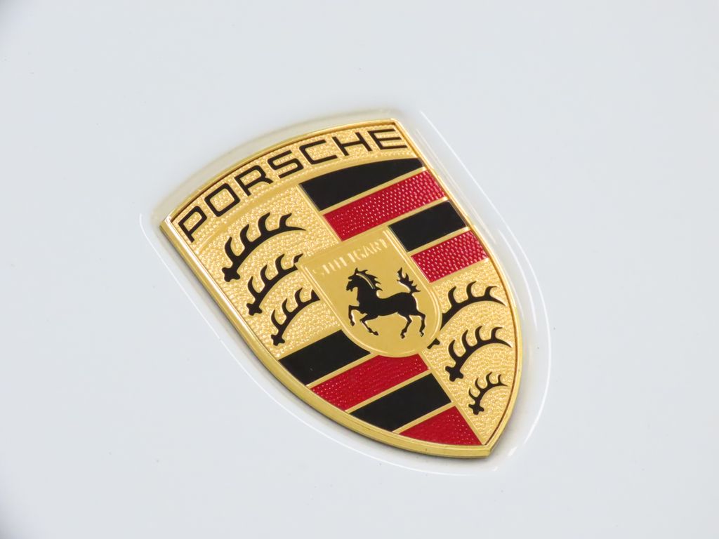 Thumbnail: 2022 Porsche 911 - 21