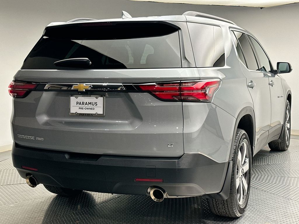 Thumbnail: 2023 Chevrolet Traverse - 3