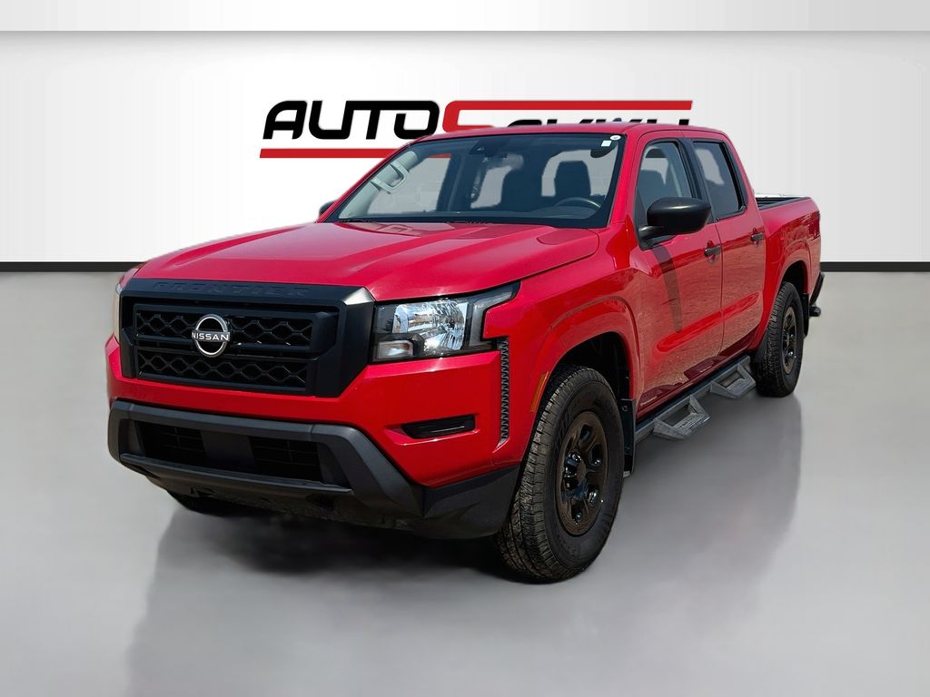 Used 2022 Red Nissan S image 3