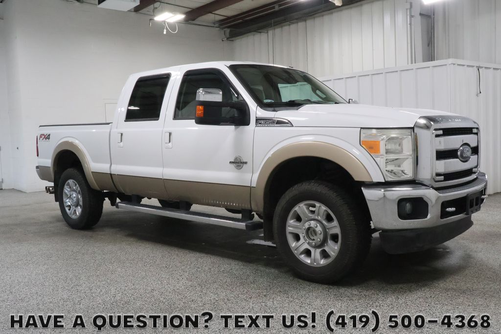 Oxford White 2014 Ford F-350 Super Duty Lariat Crew Cab 4WD Pickup Truck Four-Wheel Drive 6-Speed Automatic Overdrive