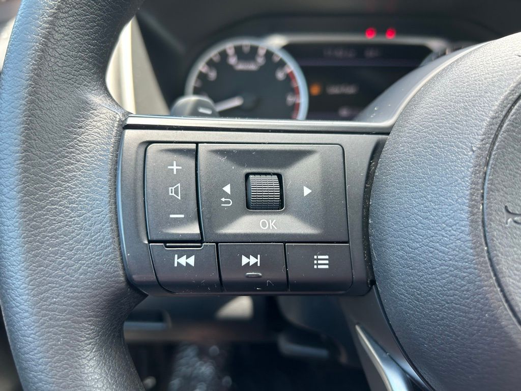 Thumbnail: 2022 Nissan Rogue - 19