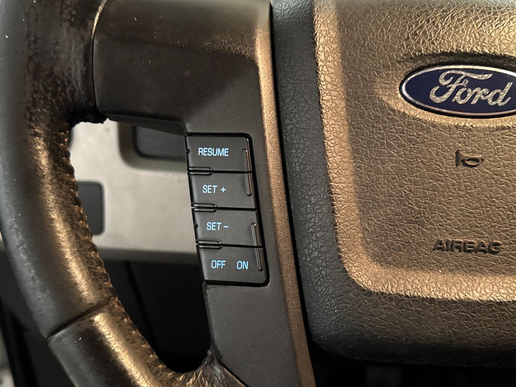 Used 2010 White Ford XLT image 19