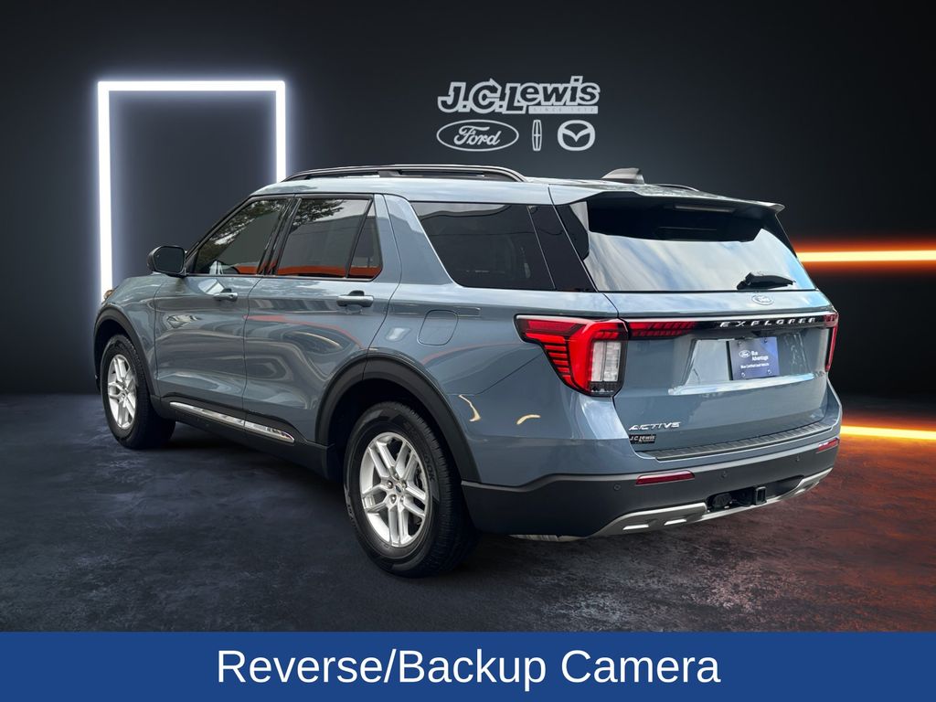 2025 Ford Explorer Active