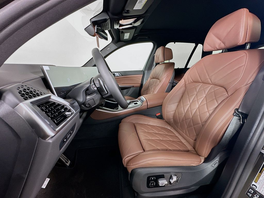 Thumbnail: 2026 BMW X5 - 16