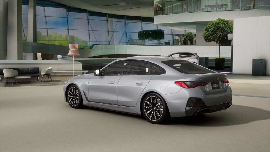 Thumbnail: 2025 BMW i4 - 2