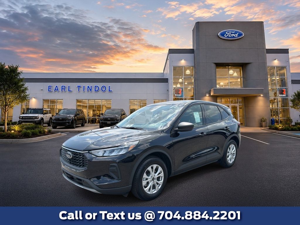 Black Metallic 2026 Ford Escape SUV / Crossover Front-Wheel Drive 8-Speed Automatic