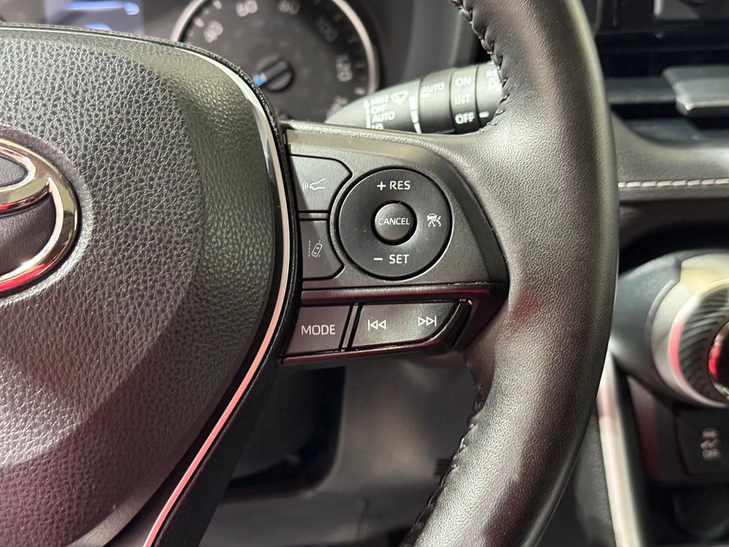 Thumbnail: 2022 Toyota RAV4 - 26
