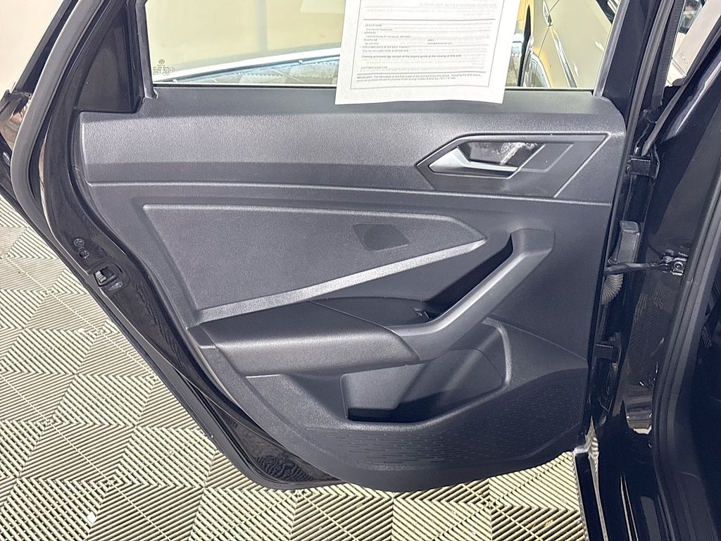 2021 Volkswagen Jetta R-Line