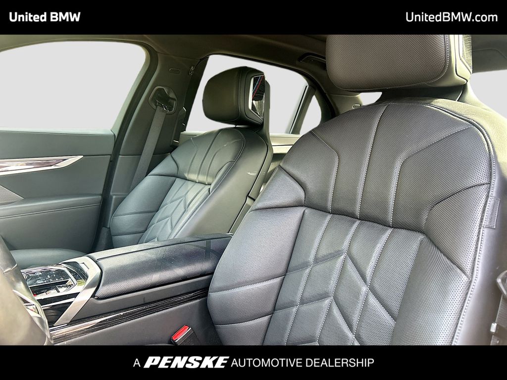 Thumbnail: 2023 BMW 7 Series - 5