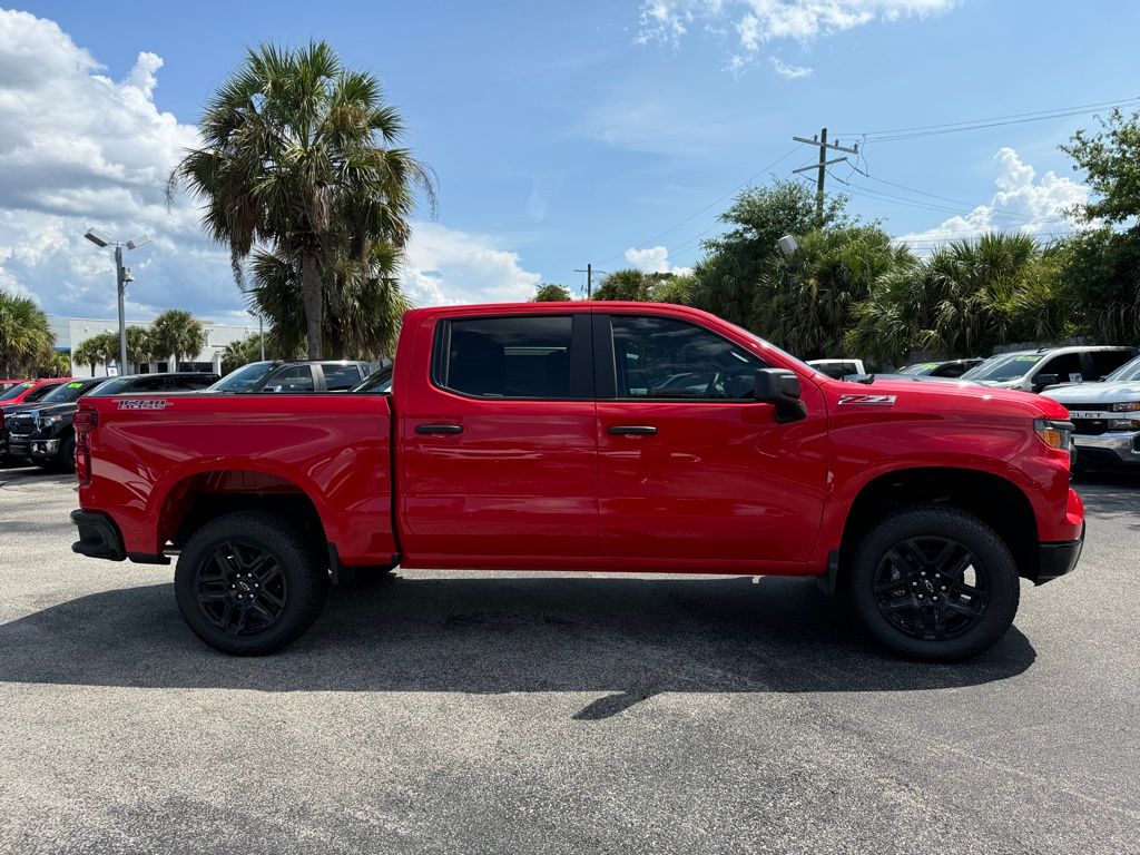 2024 Chevrolet Silverado 1500 Custom Trail Boss 9