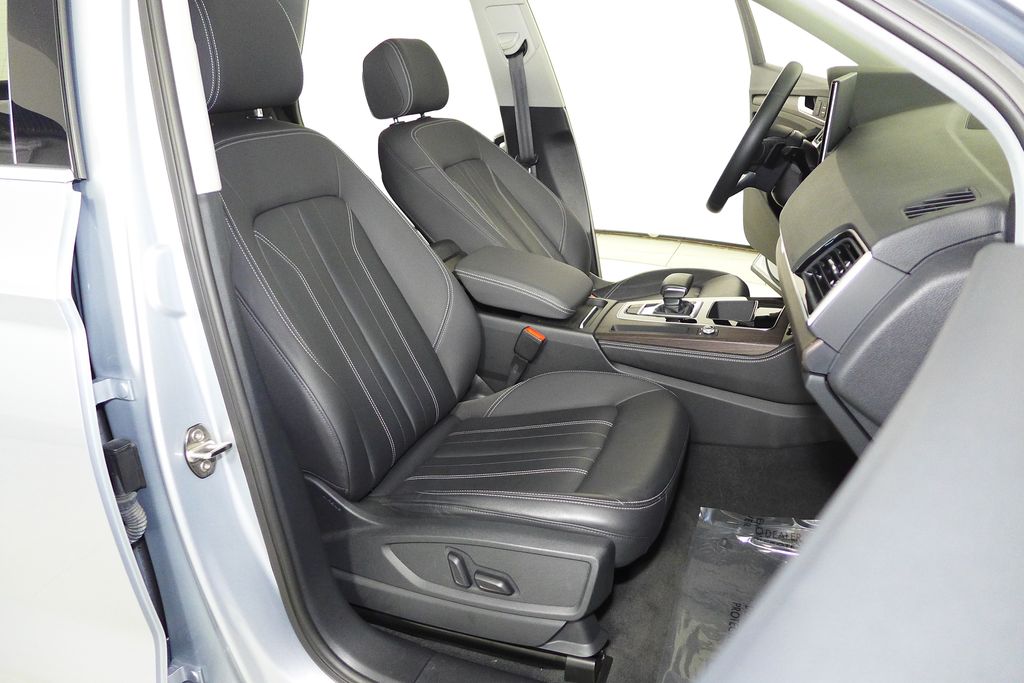 Thumbnail: 2021 Audi Q5 - 19