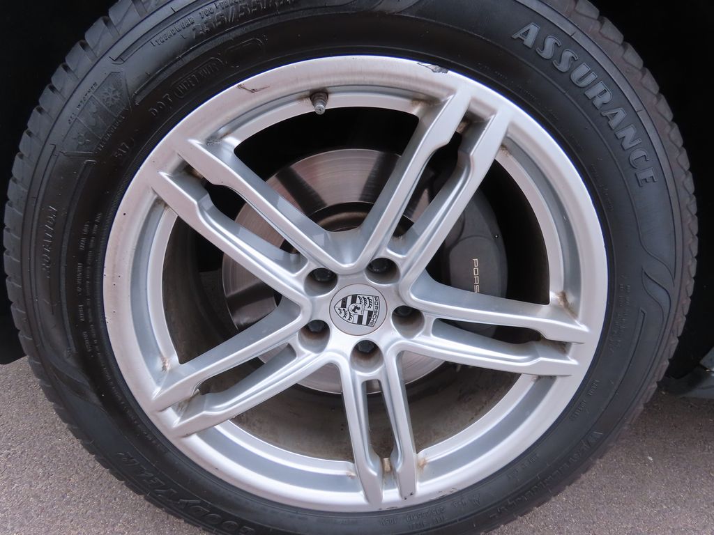 Thumbnail: 2019 Porsche Macan - 11