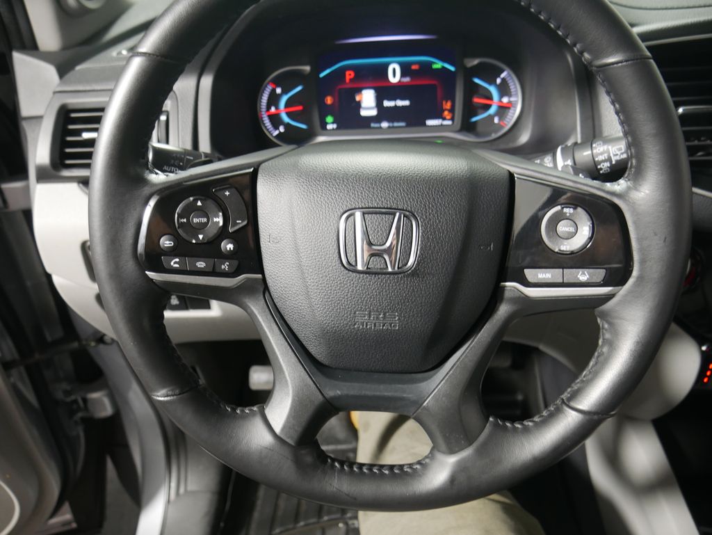 Thumbnail: 2019 Honda Pilot - 17