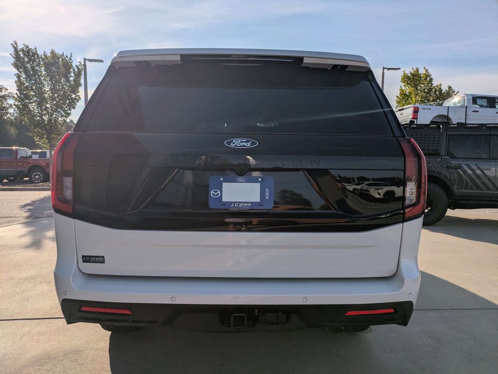 2027 Ford Expedition Tremor