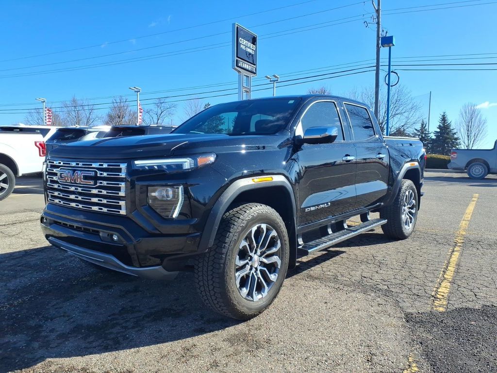 2024 GMC Canyon Denali Crew Cab 4WD
